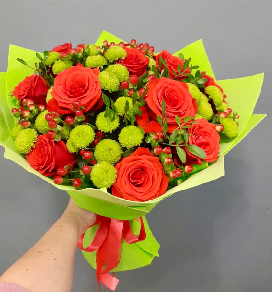 Букет цветов из: Хризантемы и Розы в Костино-Отдельце