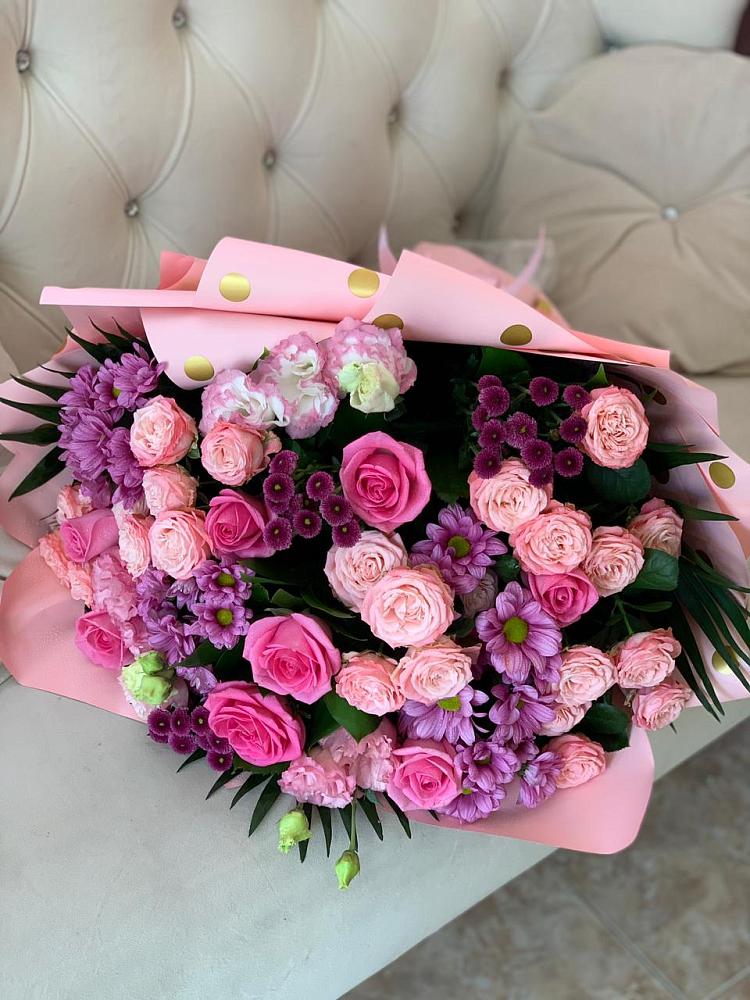 Букет цветов из: Хризантемы, Розы и Лизиантусы в Костино-Отдельце