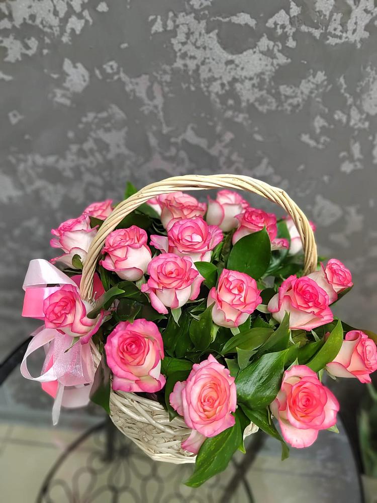 Цветочная композиция из Розы в корзине в Костино-Отдельце