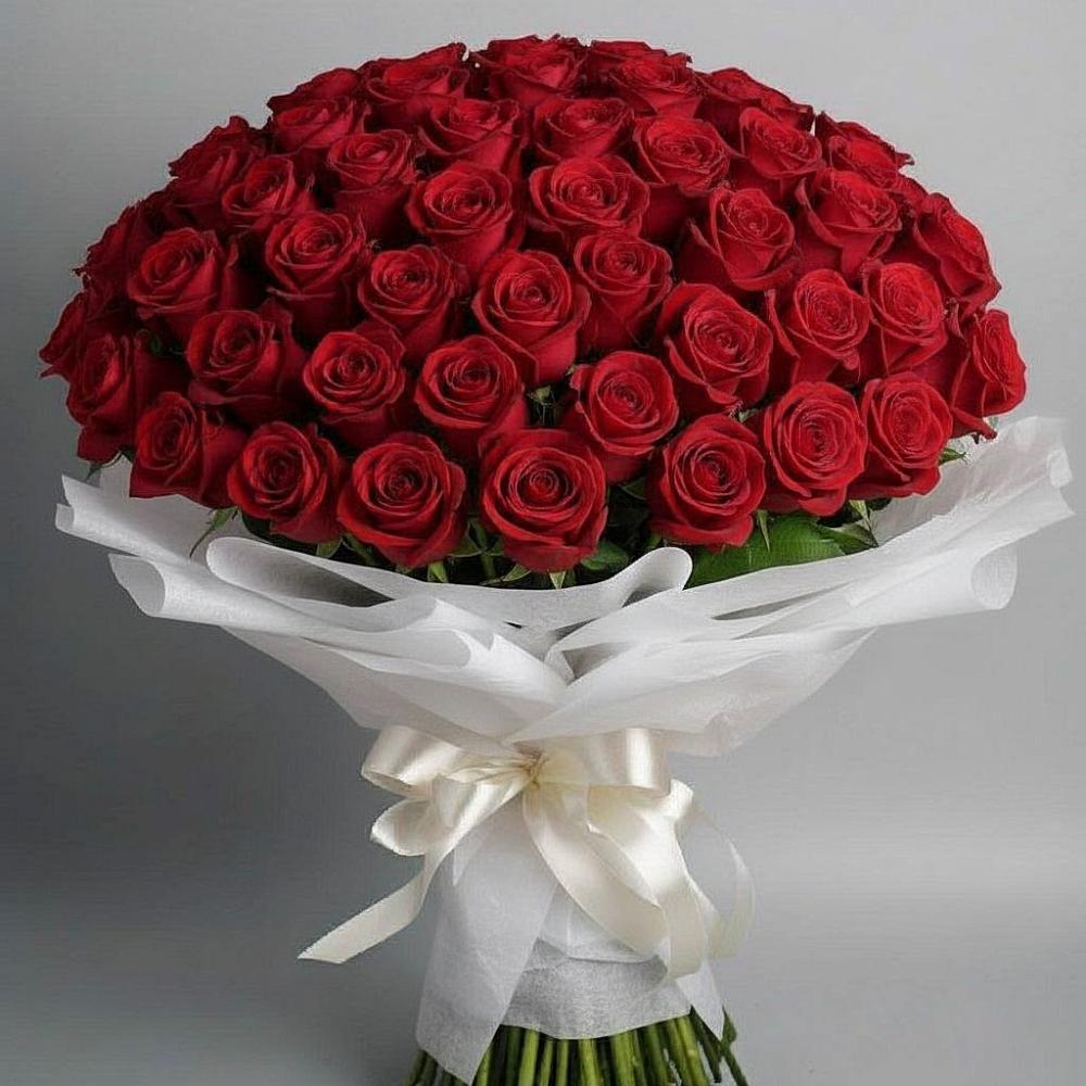 Букет 101 Красная роза Блэк Мэджик в Костино-Отдельце