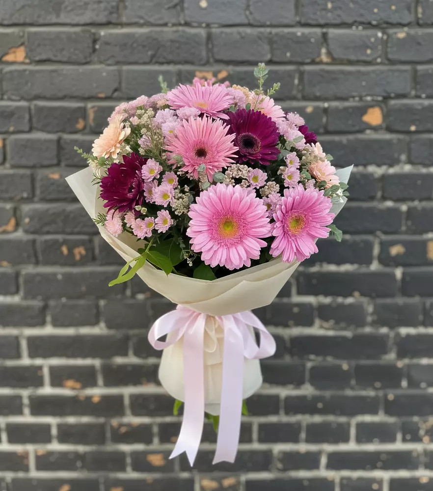 Букет цветов из: Герберы и Хризантемы в Костино-Отдельце