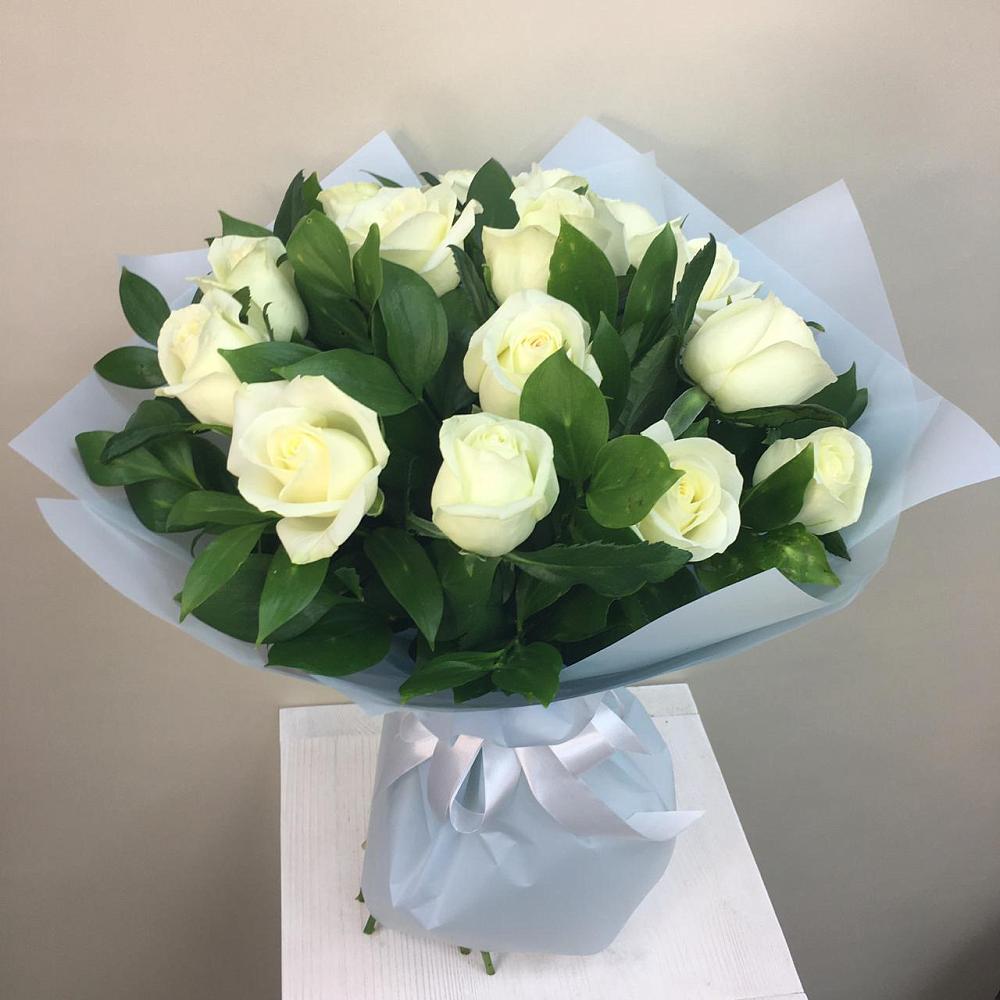 Букет 15 Белых роз Проуд в Костино-Отдельце