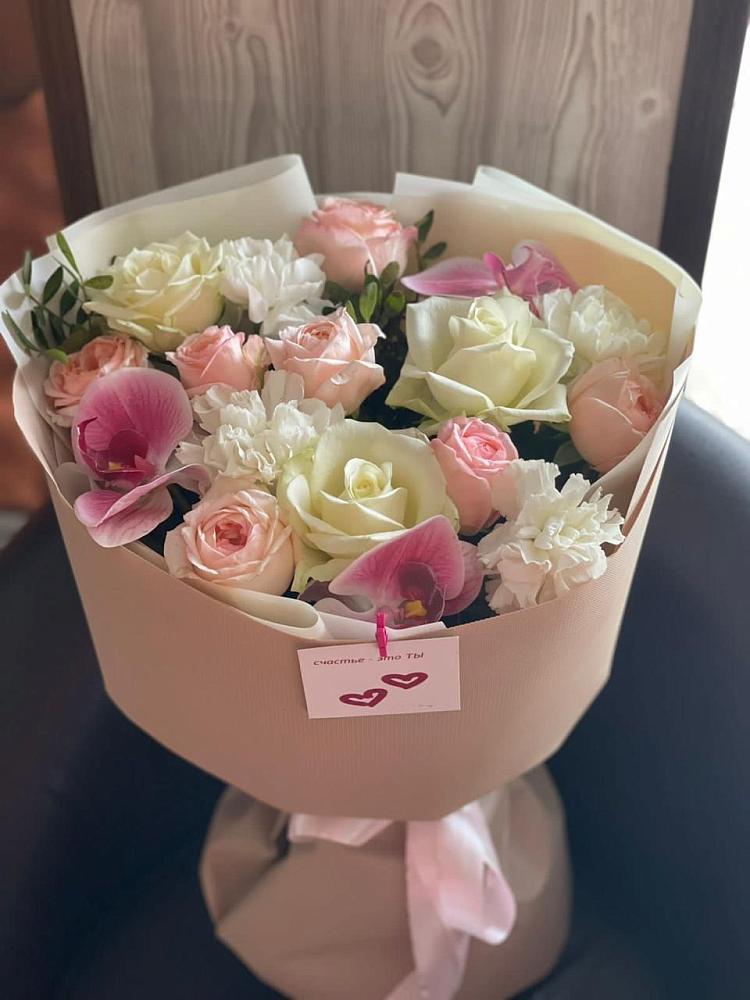 Букет цветов из: Орхидеи, Розы и Гвоздики в Костино-Отдельце