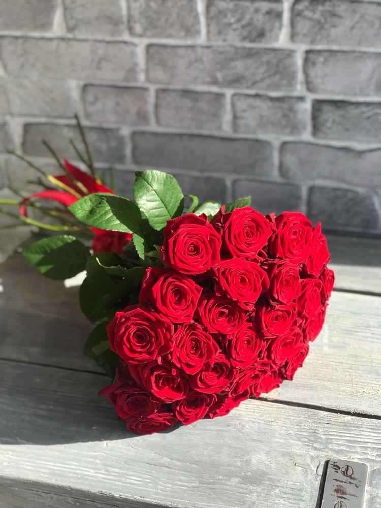 Букет Красные розы Фридом в Костино-Отдельце