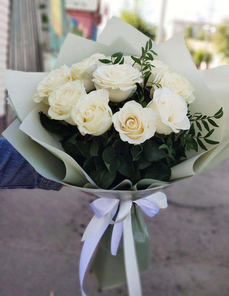 Букет Белые розы Проуд в Костино-Отдельце