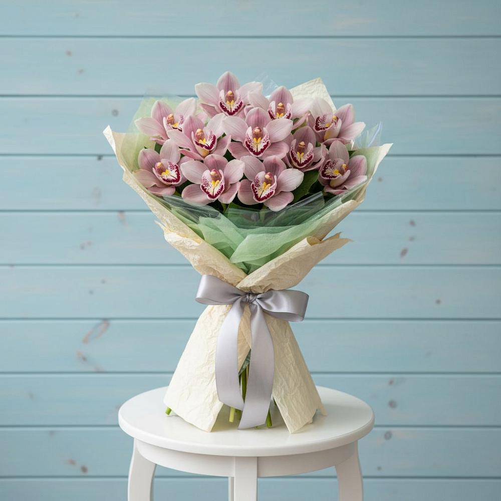 Букет цветов из: Орхидеи и Розы в Костино-Отдельце