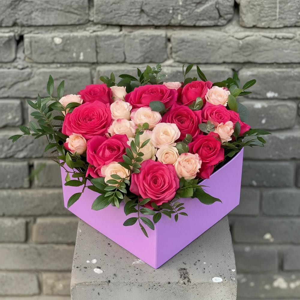Цветочная композиция из Розы в коробке в Костино-Отдельце