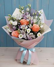 Букет цветов из:  Лизиантусы, Розы, Альстромерии и Гипсофила в Костино-Отдельце