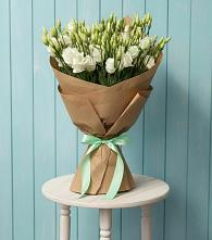 Букет цветов из:  Лизиантусы в Костино-Отдельце