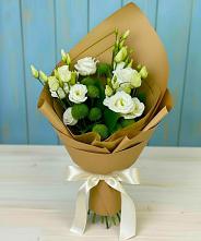 Букет цветов из:  Хризантемы и Лизиантусы в Костино-Отдельце