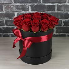 Цветочная композиция из Розы в шляпной коробке #REPLACE_PRED# Костино-Отдельце