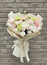 Букет цветов из:  Гвоздики, Розы, Лизиантусы и Хризантемы в Костино-Отдельце