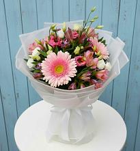Букет цветов из:  Герберы, Альстромерии и Лизиантусы в Костино-Отдельце
