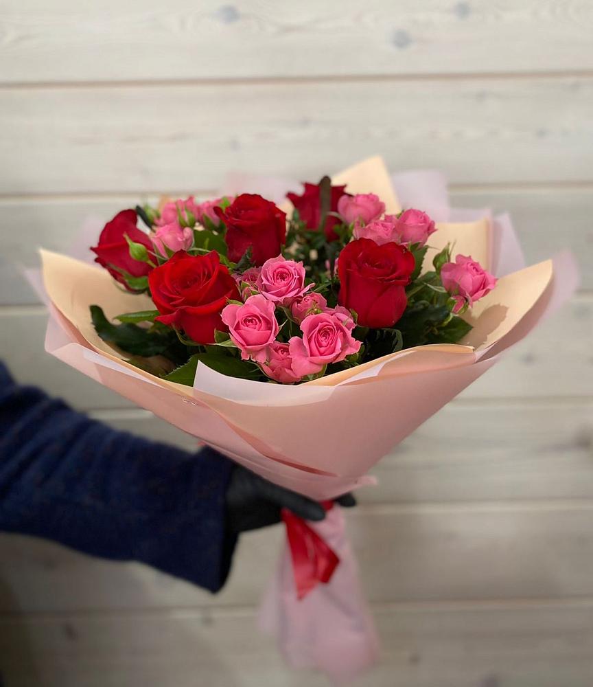 Букет цветов из: Розы в Костино-Отдельце
