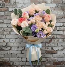 Букет цветов из:  Розы, Лизиантусы и Гвоздики #REPLACE_PRED# Костино-Отдельце