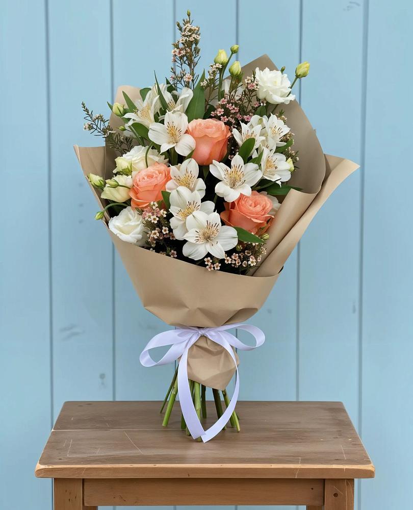 Букет цветов из: Альстромерии, Лизиантусы, Розы и Хризантемы в Костино-Отдельце