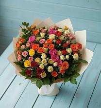 Букет Микс из разноцветных кустовых роз в Костино-Отдельце