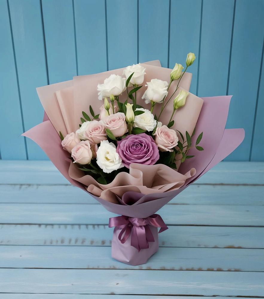 Букет цветов из: Розы и Лизиантусы в Костино-Отдельце